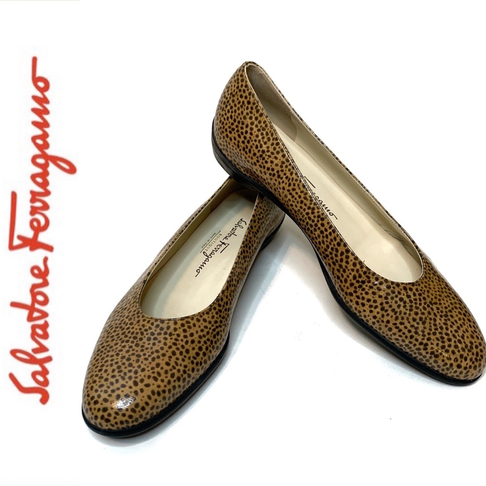 Salvatore Ferragamo Patent Flats Trout Print Sz 8